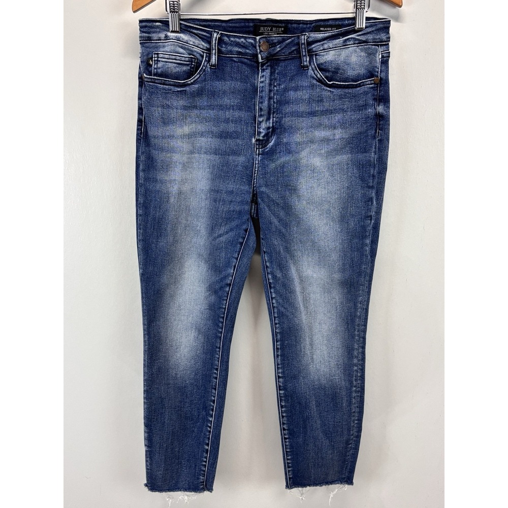 Judy Blue Relaxed Fit Jeans Sz 15 32 Stretch Raw Hem Womens Distressed